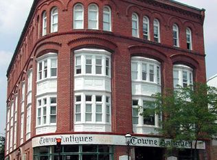 5 Davis Ave APT 5, Brookline, MA 02445