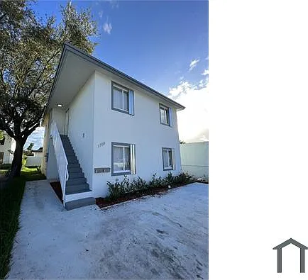 1758 NW 65th St