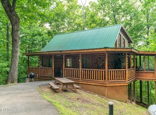 2129 Red Bud Rd, Sevierville, TN 37876