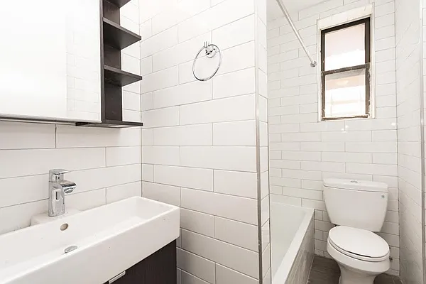 Rented by Clove Realty LLC | media 4