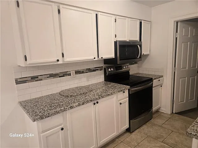 2 bed, 1.0 bath, 900 sqft, $1,275 — Photo 3