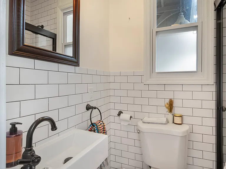 46 Hazelwood Rd #1 — Photo 17
