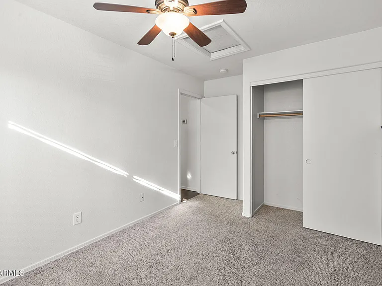 1638 E Barbarita Ave — Photo 23