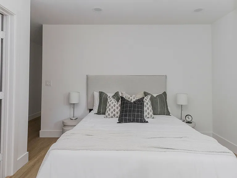 1030 Lincoln Ave #B — Photo 10