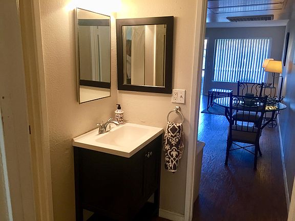 5th image of 64275 Spyglass Ave Unit 54