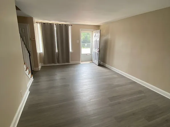 7924 Marsden St, Philadelphia, PA 19136