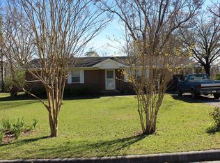 104 Astor Dr, Andalusia, AL 36420