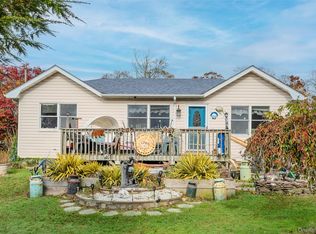 1 Elm Road E, Mastic Beach, NY 11951
