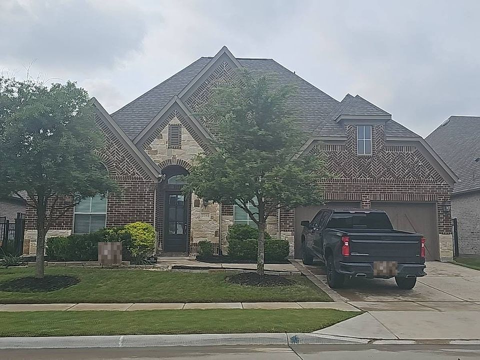 1st image of 2751 Clarendon Ct