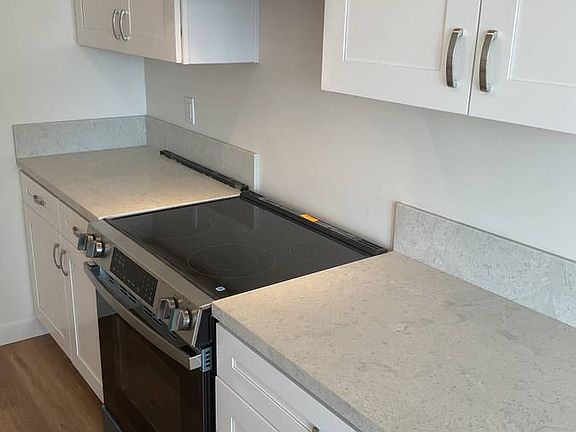 4th image of 1581 Guy St #1