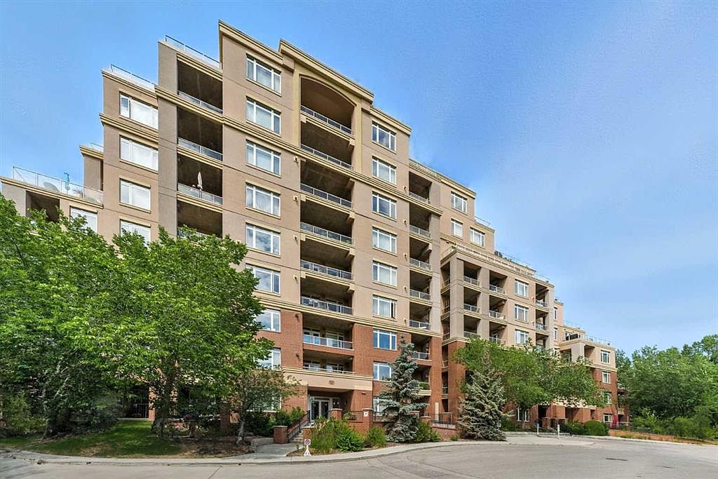 24 S Hemlock Cres SW #3203