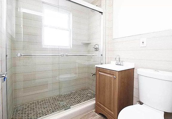 5th image of 20-59 32nd St #2FR