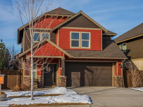3108 NE Flagstone Ave, Bend, OR 97701