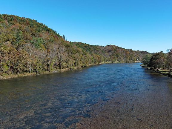 3rd image of River Vw E