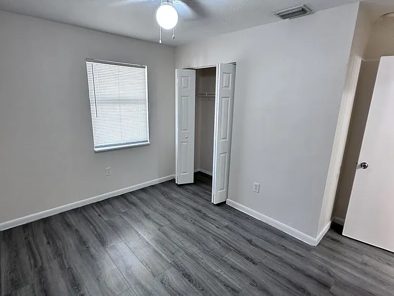 1944 Sunset Pl — Photo 27