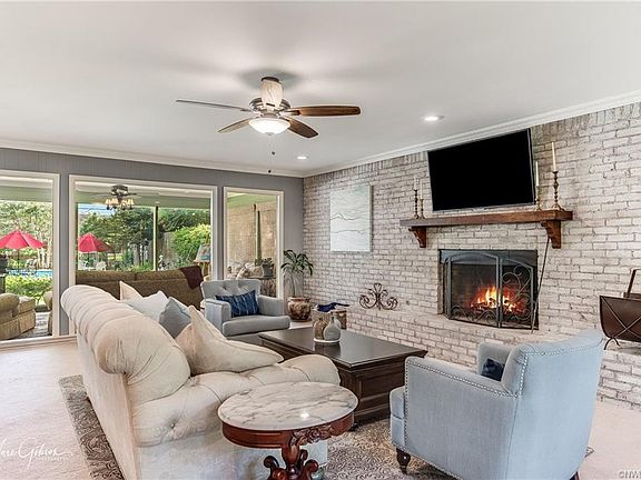 5th image of 640 Oak Hill Dr