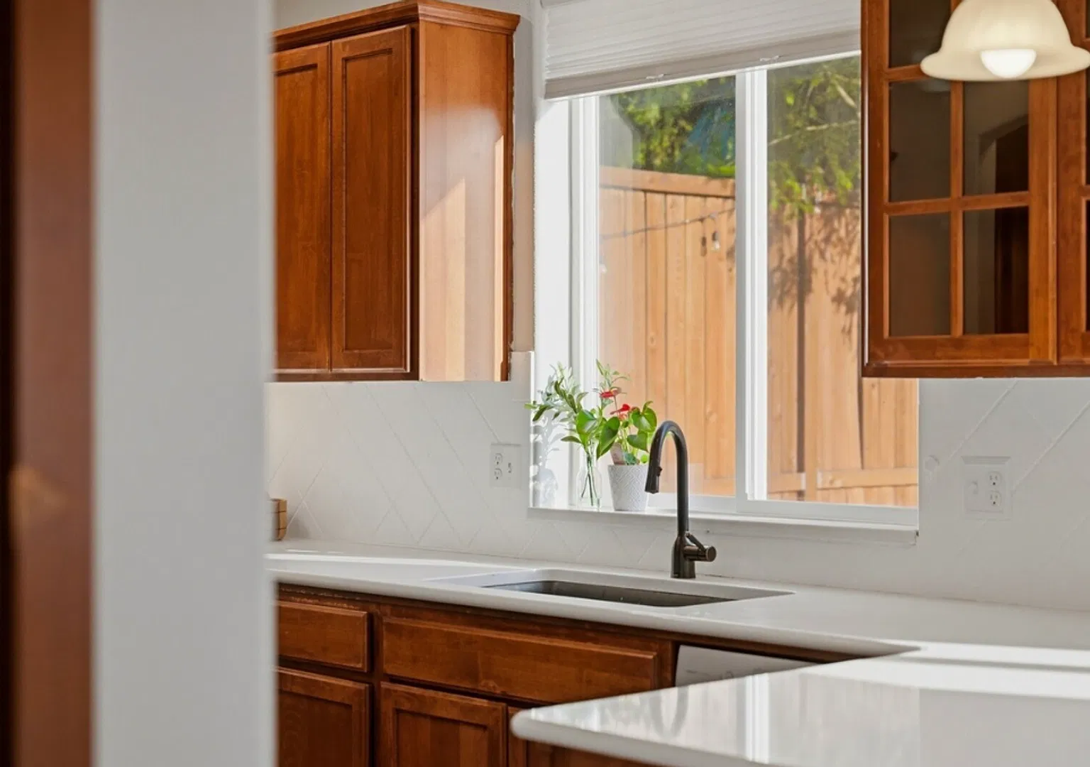 Rent: $3100, 4 bed / 2.5 baths — Photo 3