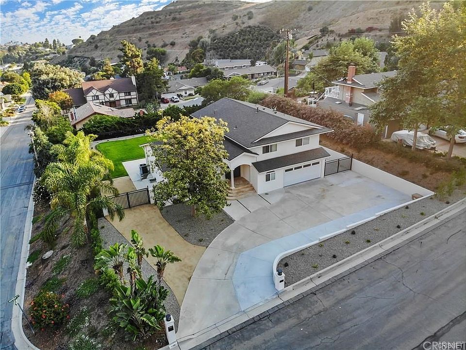 1st image of 190 Southview Cir