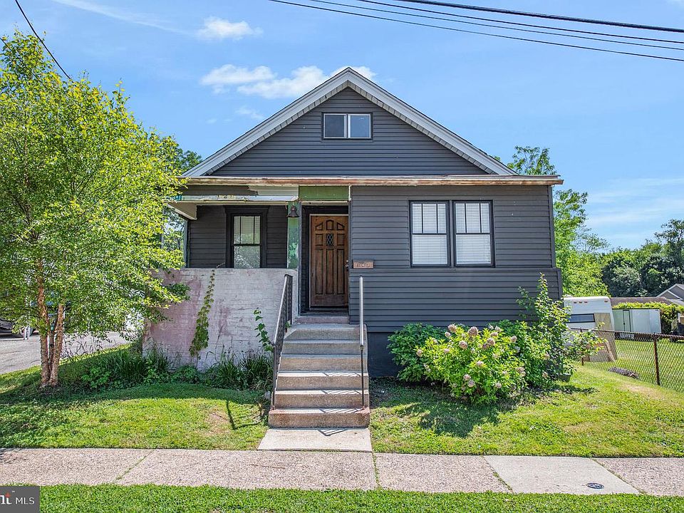 1st image of 163 Garfield Ave