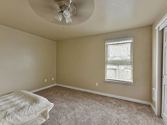 5th image of 140 Van Ness Ave #1-4