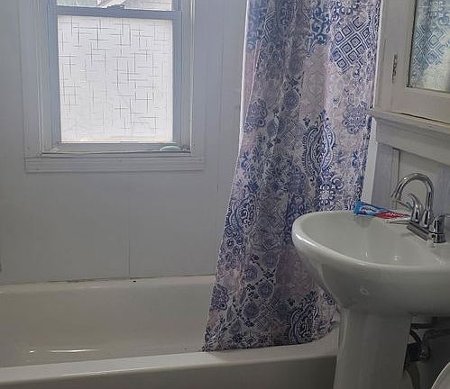 4th image of 2215 N 15th St