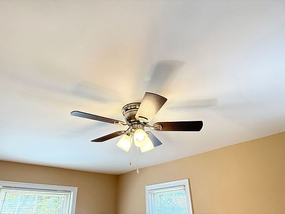2nd image of 310 Domer Ave #3