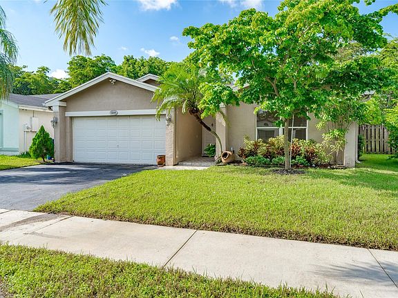 2nd image of 4308 NW 103rd Avenue