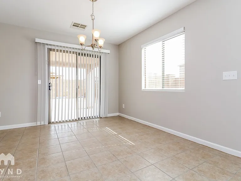 16812 W Marshall Ln — Photo 6