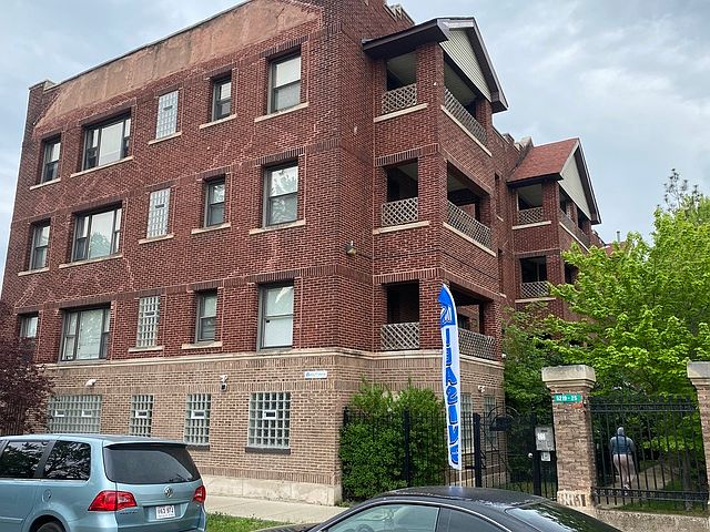 1st image of 5219 S Calumet Ave APT G