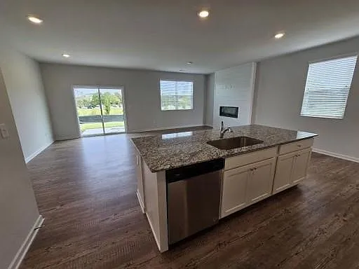5161 Sidney Square Dr — Photo 11