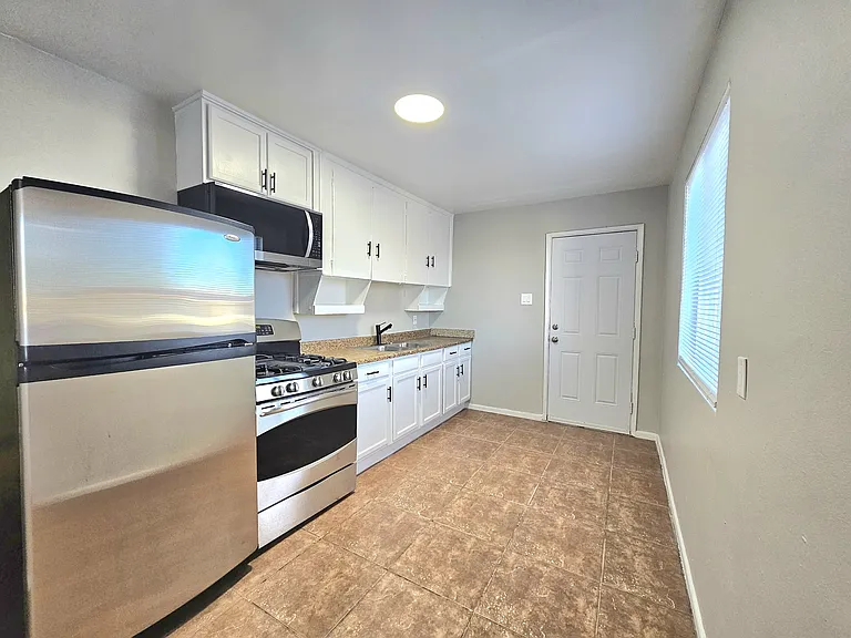 1507 W Tonto St #1 — Photo 5
