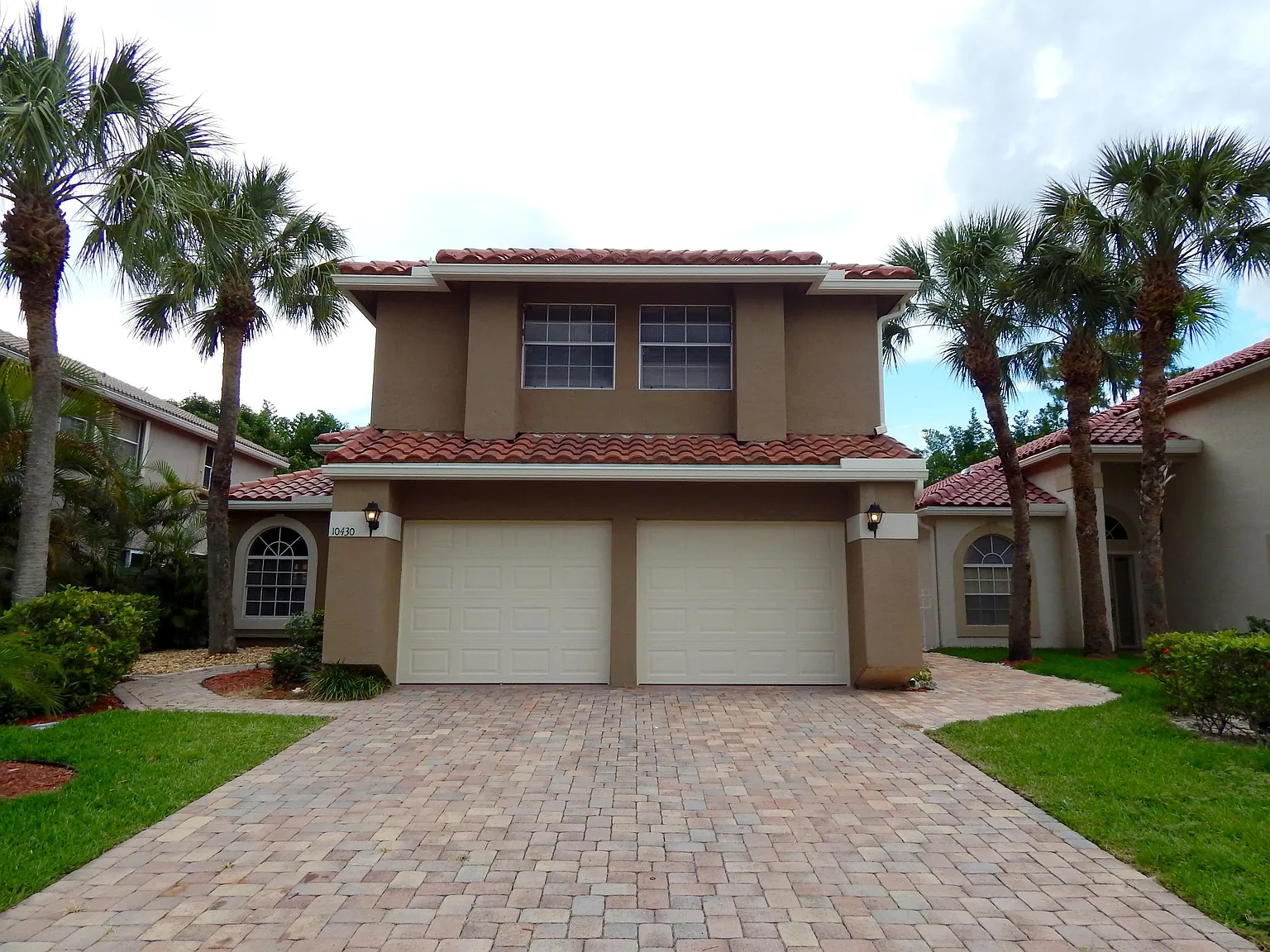 5 bed, 3.0 bath, 2395 sqft, $5,500 — Photo 2