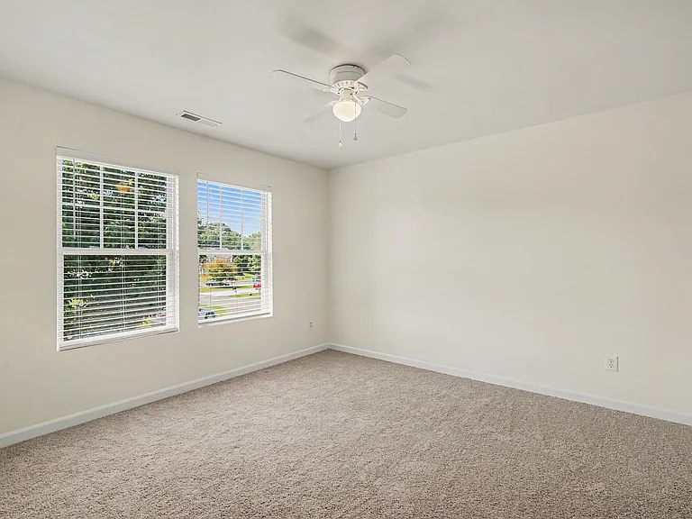 201 Buckboard Ln — Photo 18