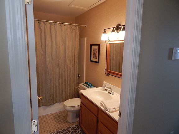 4th image of 320 Beach 43 Street #A