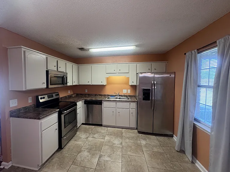 772 Melissa Dr — Photo 30