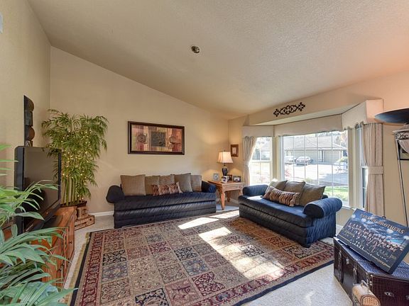 5th image of 1621 Wyndham Way