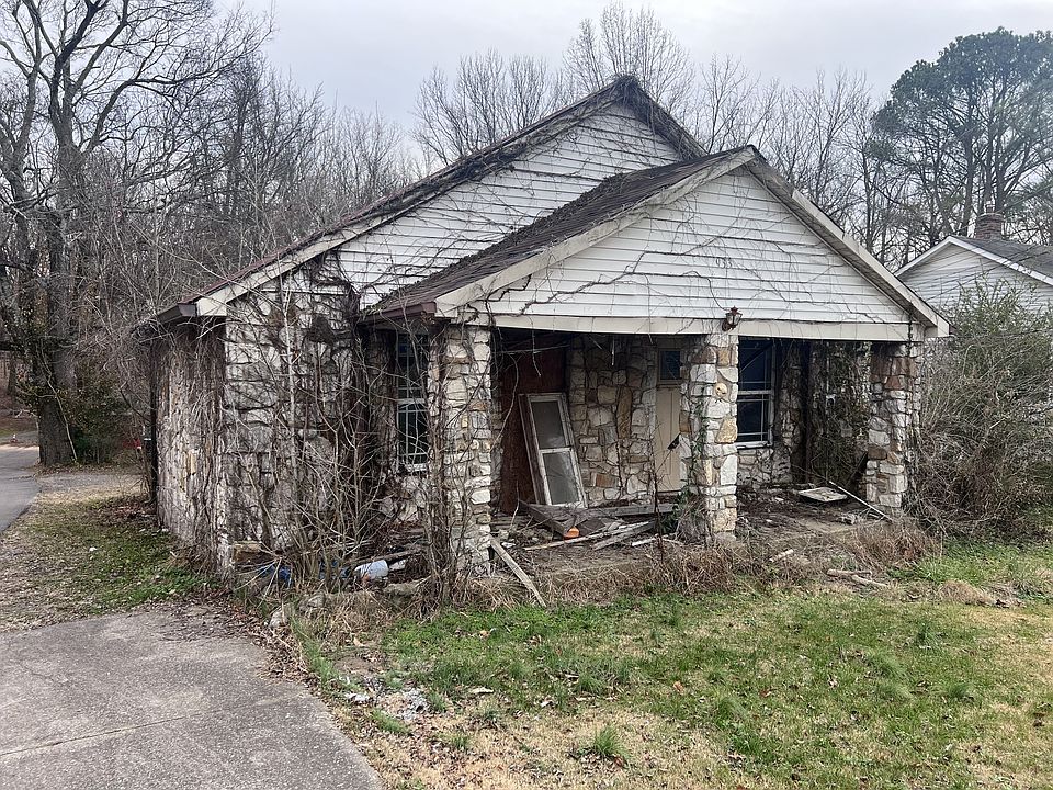 1st image of 933 Cumberland Dr
