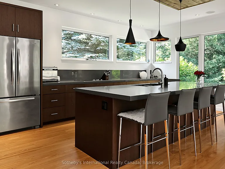 4 Holly Ct — Photo 12