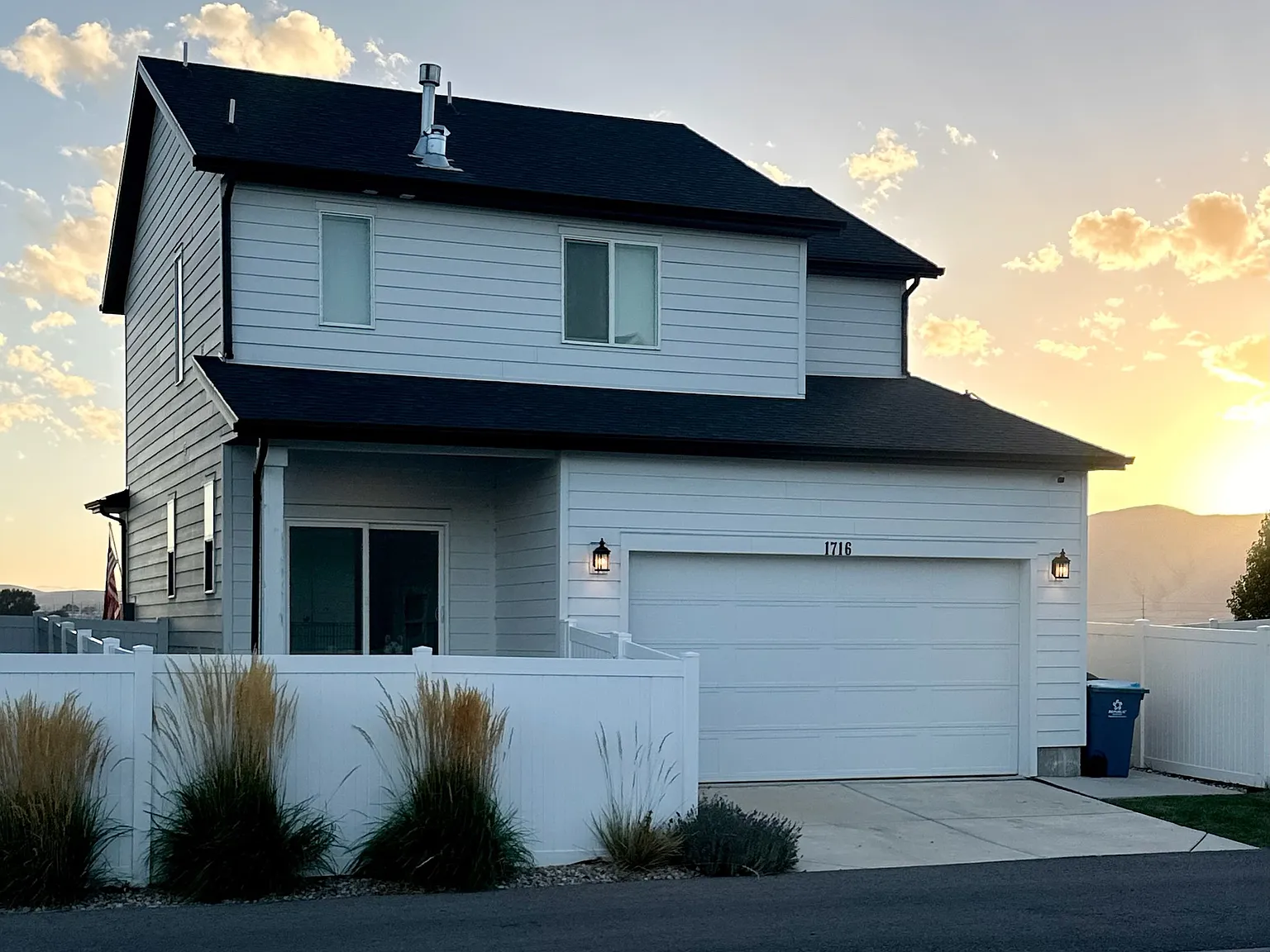 3 bed, 1554 sqft, $2,150 — Photo 3