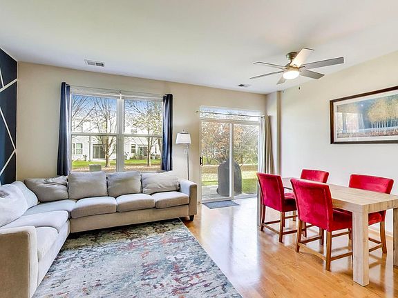3rd image of 1325 Remington Dr #3