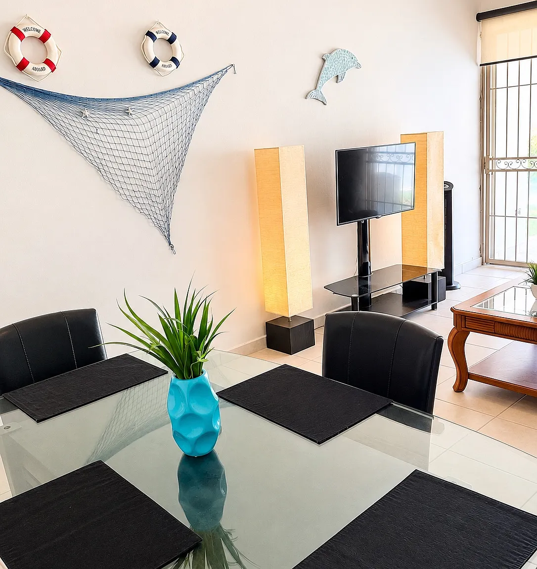 2 bed, 1051 sqft, $1,800 — Photo 4
