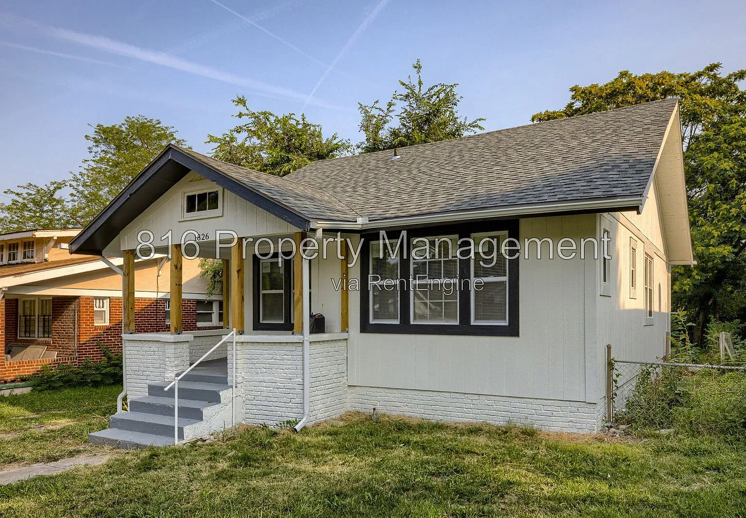2 bed, 1.0 bath, 852 sqft, $1,105 — Photo 2
