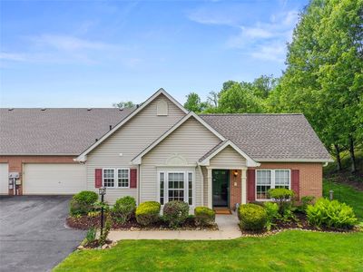 6102 Caledonia Ct, Bridgeville, PA, 15017