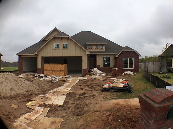 2nd image of 5405 St James Pl