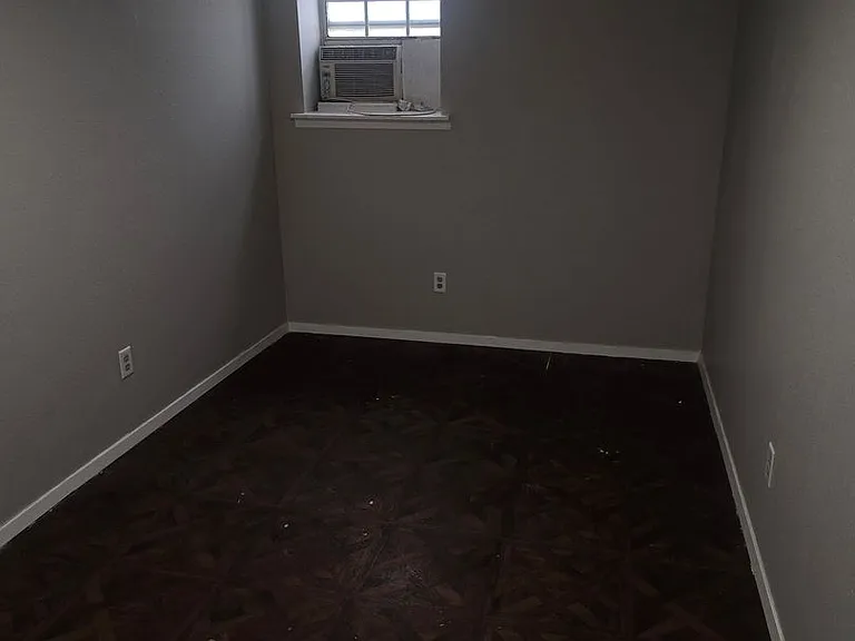 505 Oak St — Photo 8