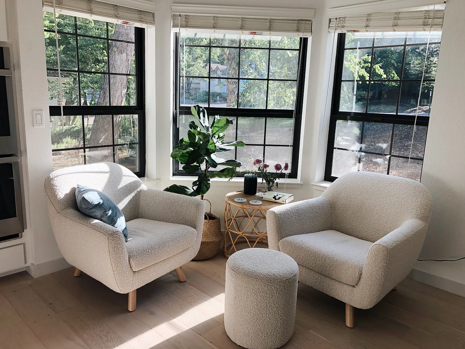3 bed, 2277 sqft, $3,750 — Photo 3