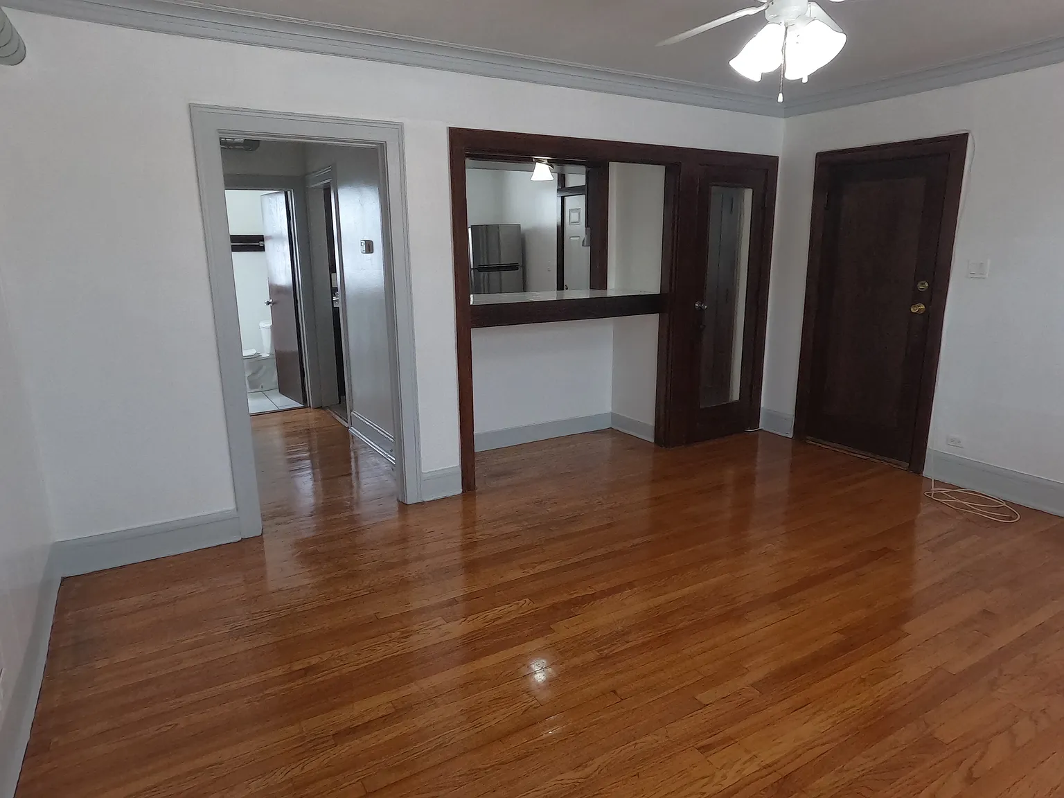 2 bed, 800 sqft, $1,200 — Photo 2