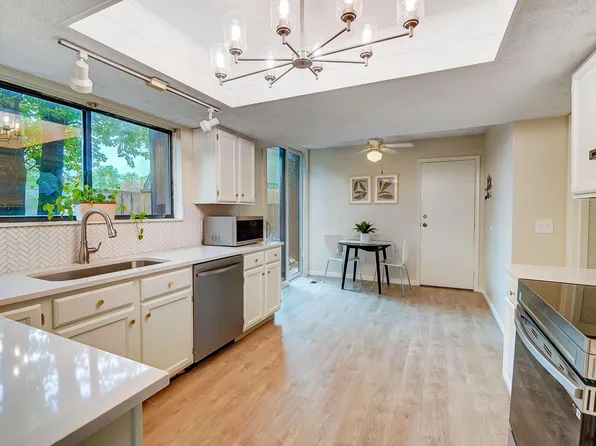 4833 Smoketalk Ln #4, Westerville, OH 43081