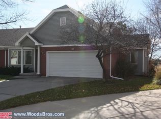 3245 Jamestown Ln, Lincoln, NE 68516