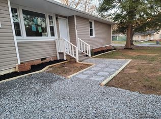 328A Crestview Dr, Spartanburg, SC 29306